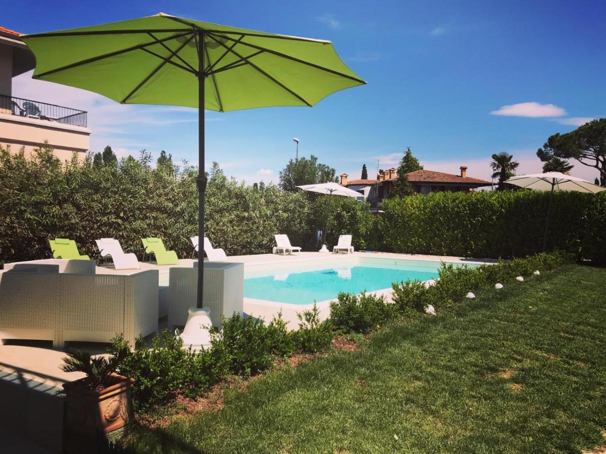 Appartamento Cinciarella Sirmione Bagian luar foto