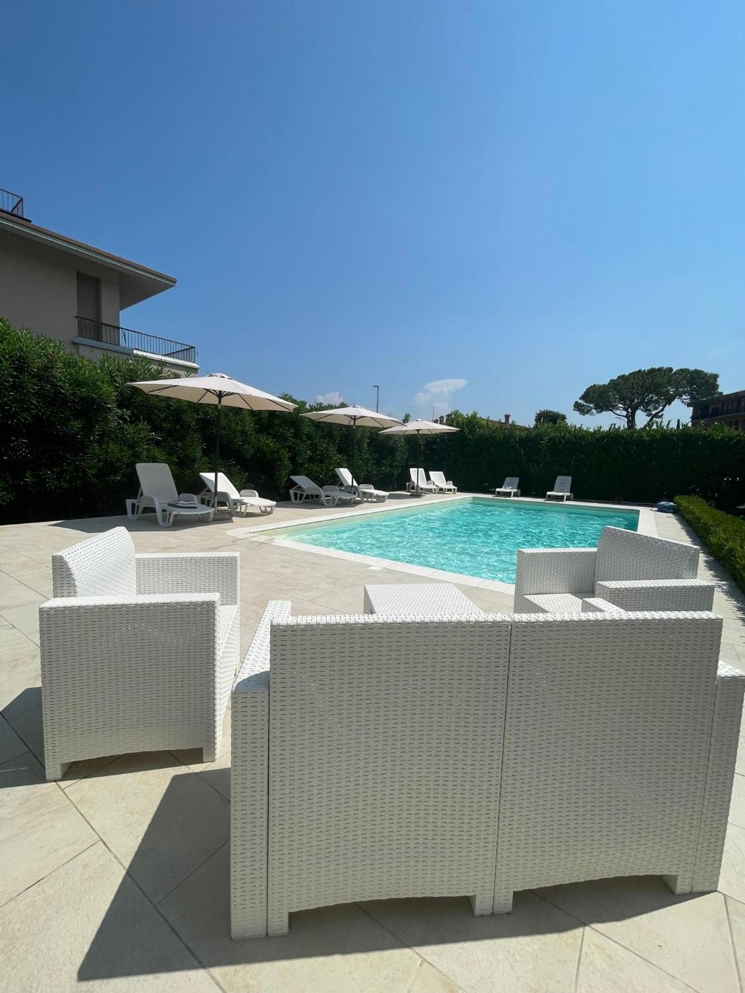 Appartamento Cinciarella Sirmione Bagian luar foto