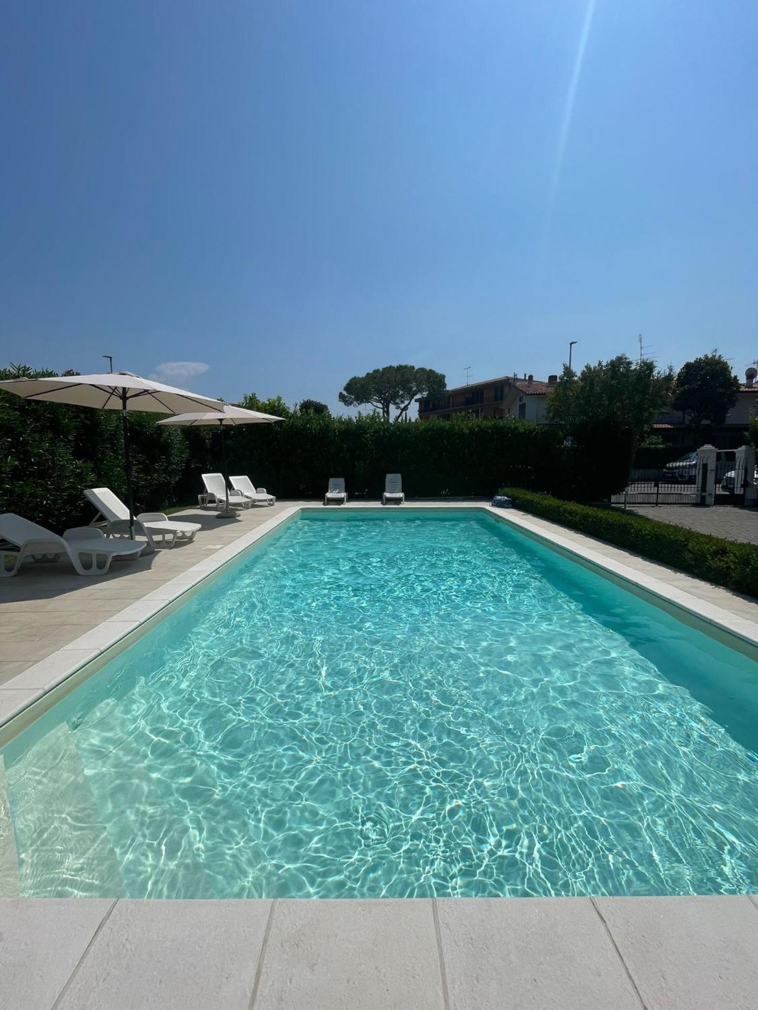 Appartamento Cinciarella Sirmione Bagian luar foto