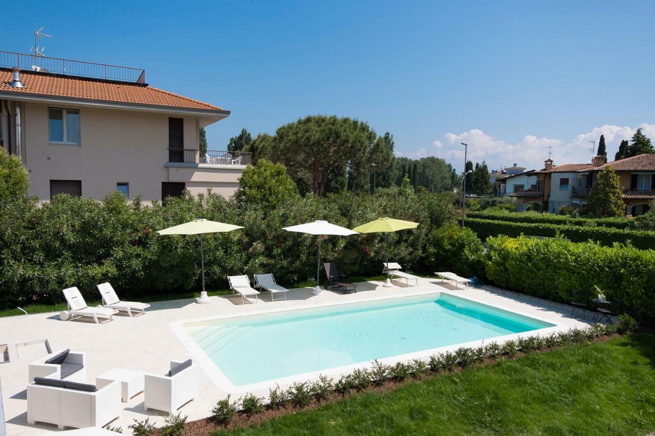 Appartamento Cinciarella Sirmione Bagian luar foto